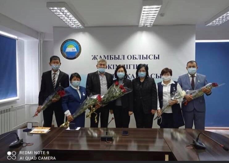 Ыбырай Алтынсарин төсбелгісімен марапат