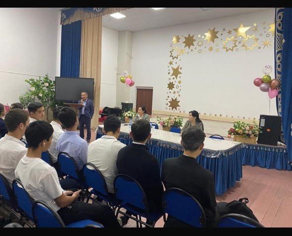 # 1 Дінмұхамед Қонаев атындағы мектеп-гимназиясында Кәсіби бағдар беруші педагог