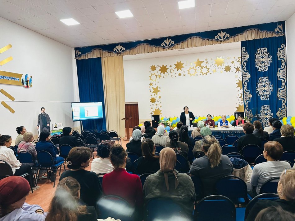 "Тәрбие-тал бесіктен"